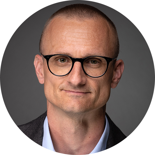 speaker photograph Arkadiusz Krowczynski